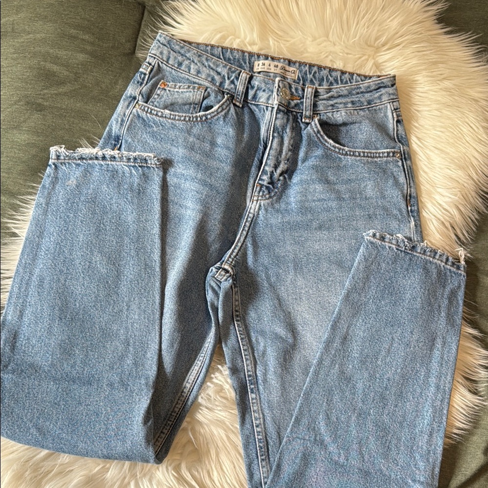 D e n i m  C o • High rise tapered straight mom jean